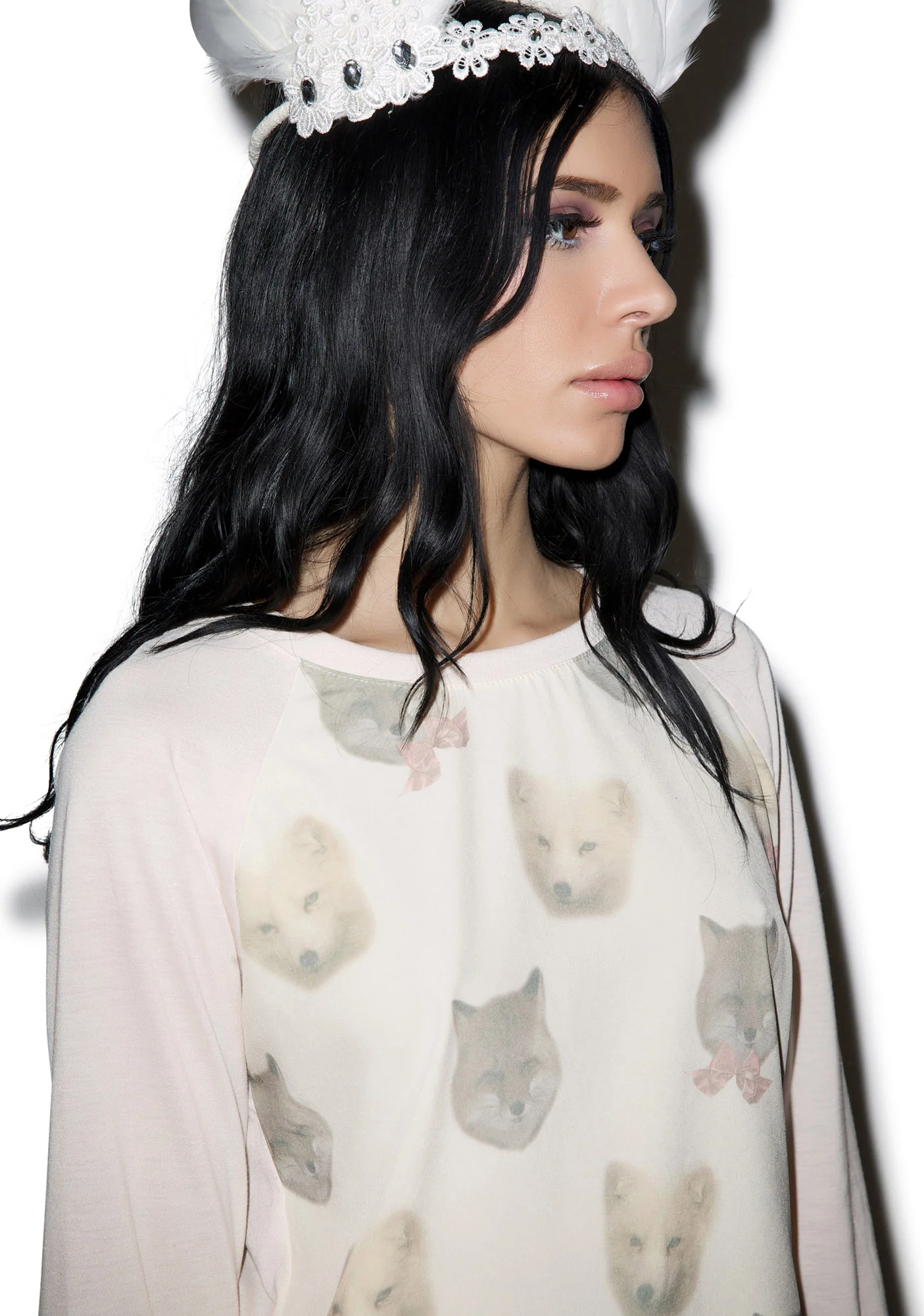 Snow Foxy Raglan - Image 7