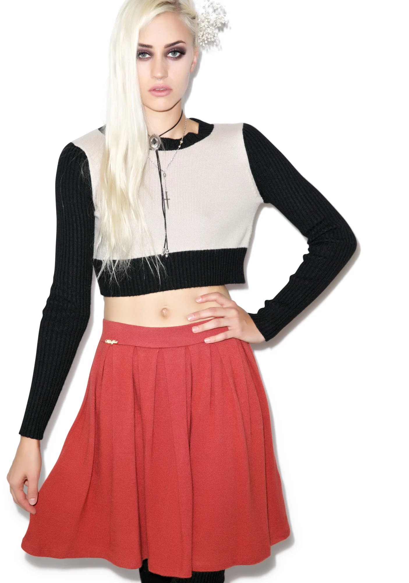 Solid Color Pleated Skirt - Light Red - Image 3