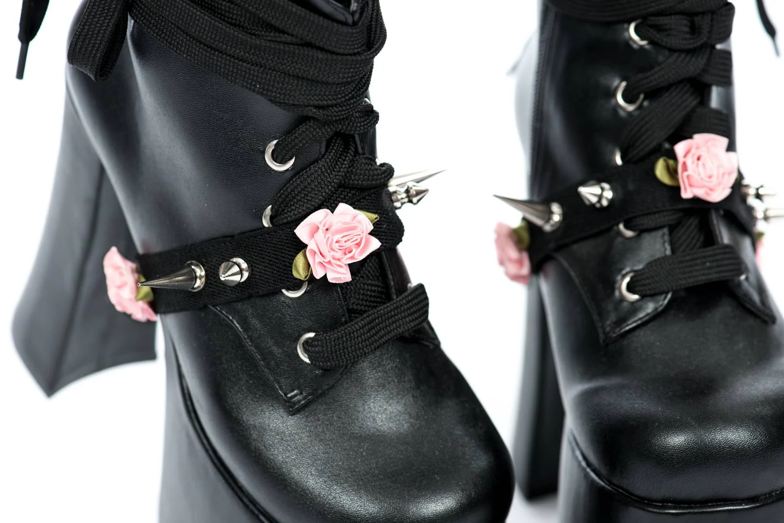 Spikes and Flower Shoe Garter - Pink - Image 21