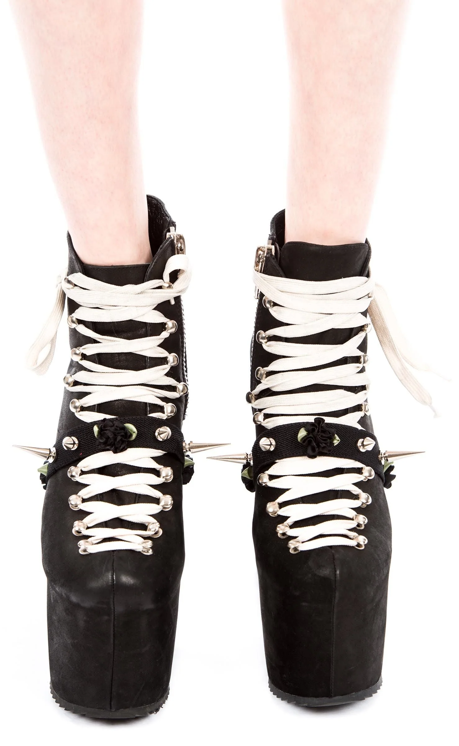 Spikes and Flower Shoe Garter - Pink - Image 8