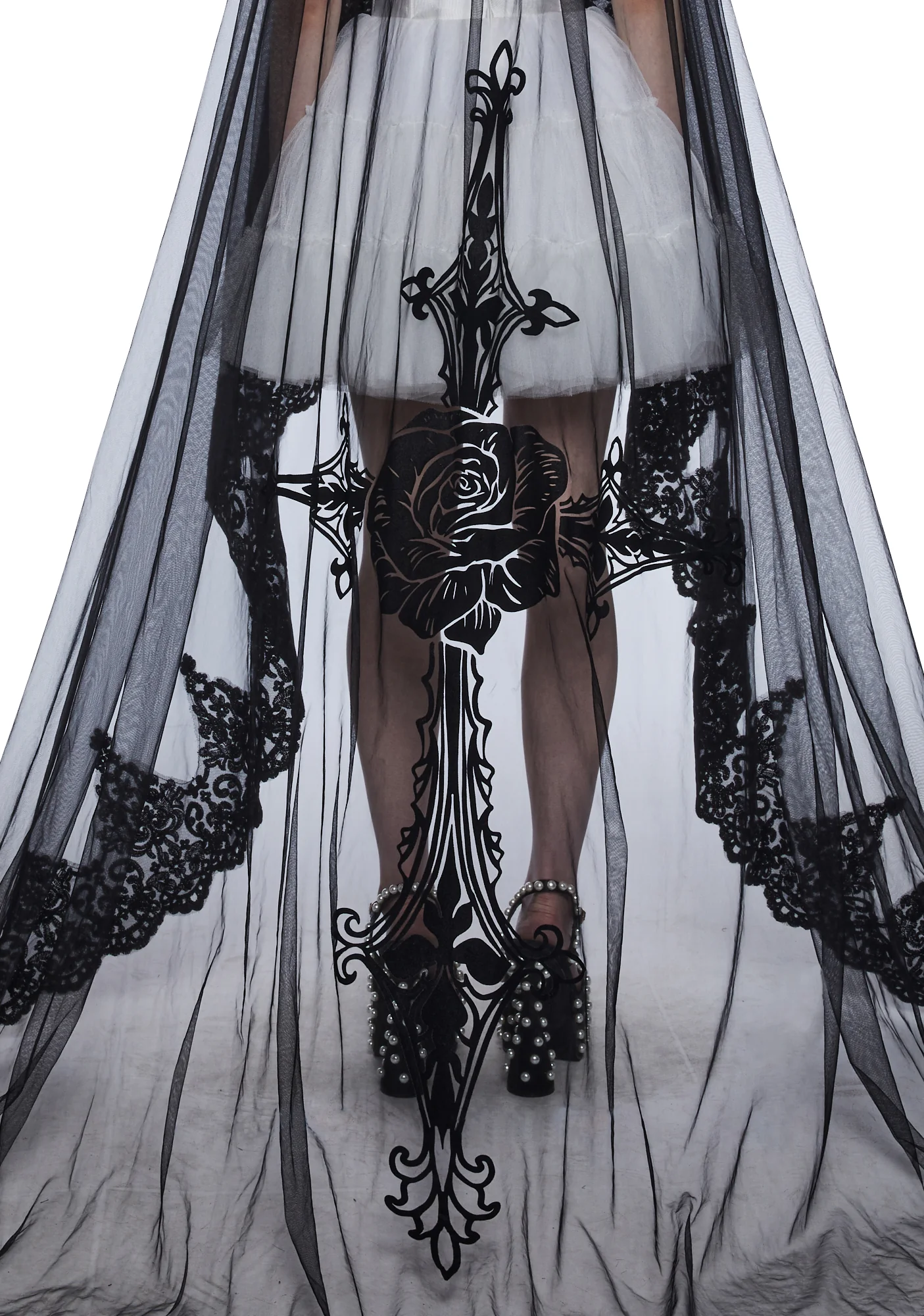 Staircase Mystery Lace Veil - Image 7