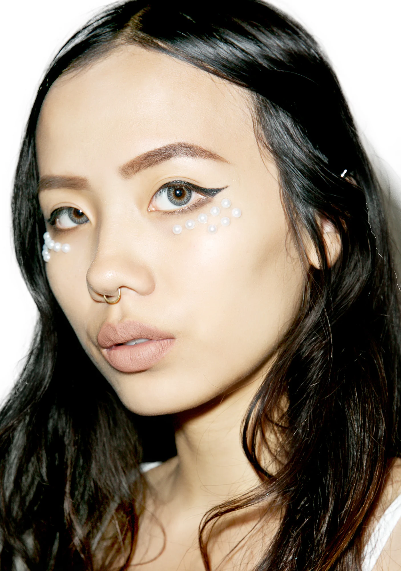 Stella White Pearl Face Jewels - Image 3