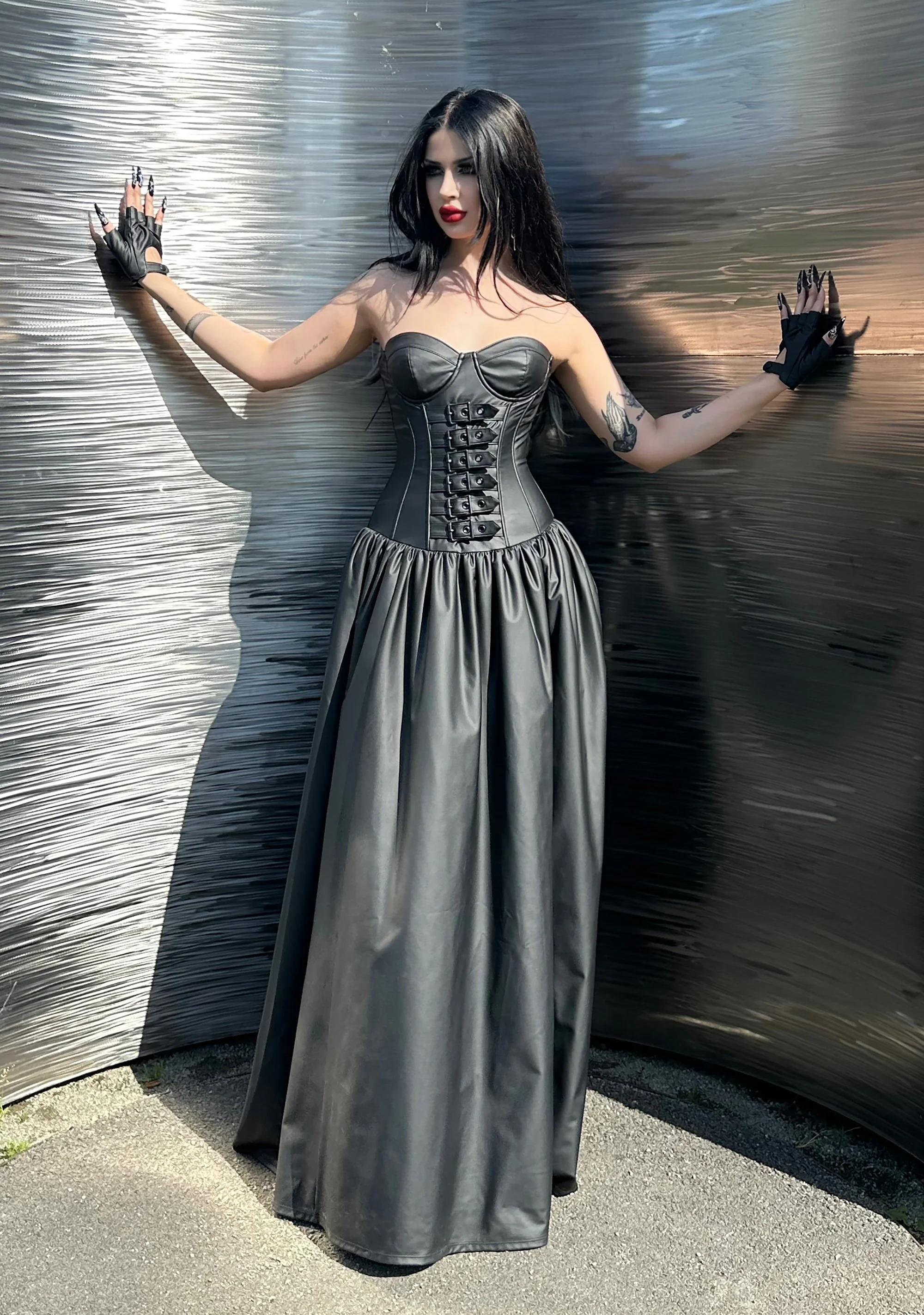 Thief Of Hearts Ball Gown And Gloves Set - Image 7