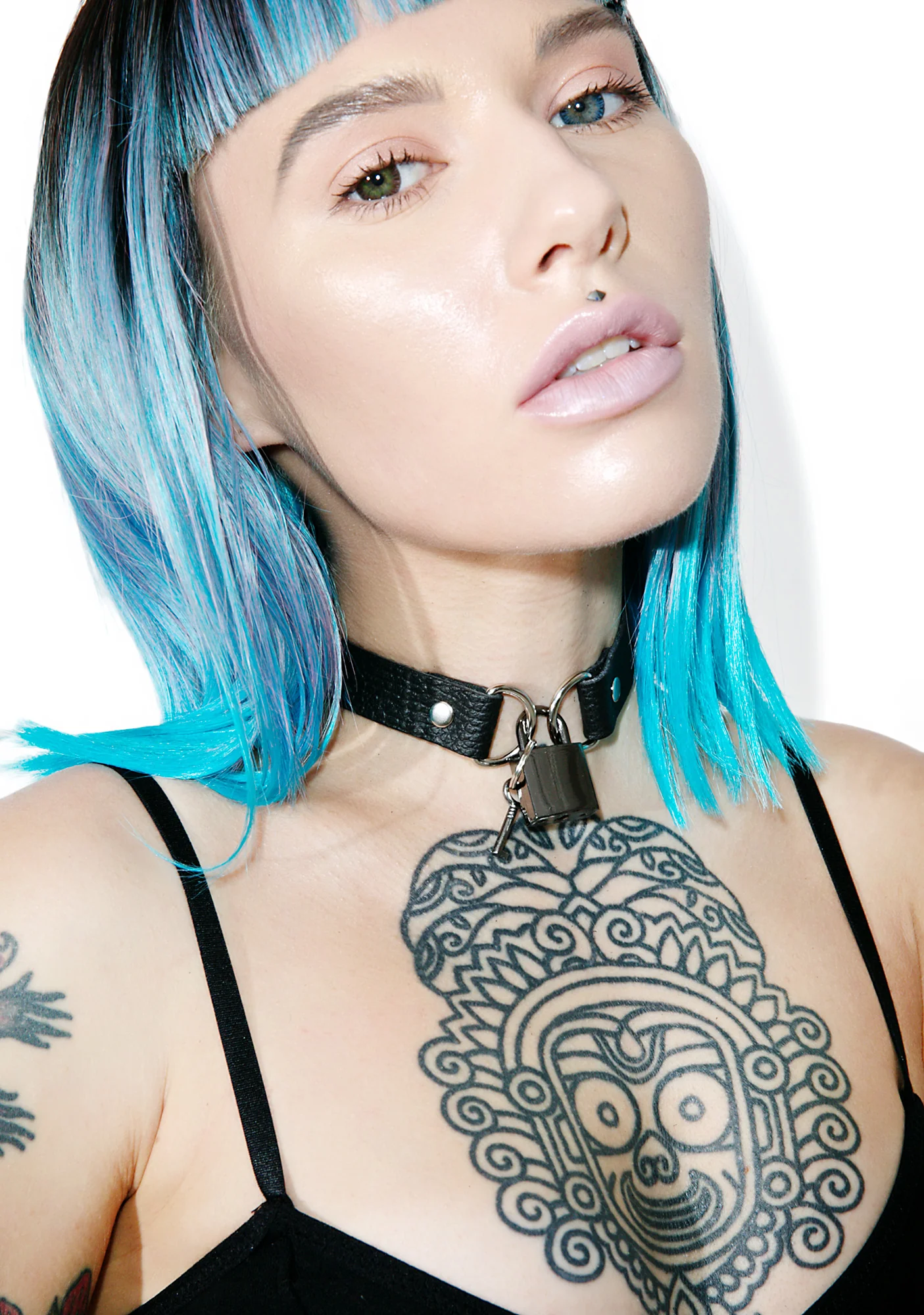 Throw It All Away Choker - Image 3