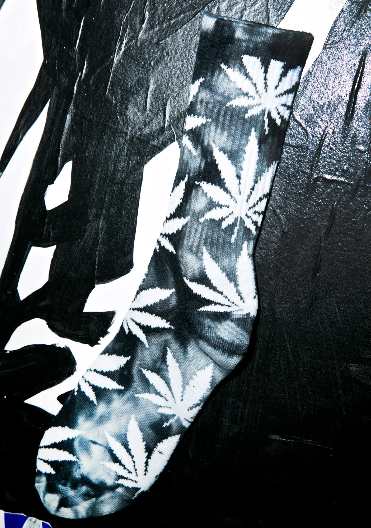Tie Dye Plantlife Crew Sock - Dark Red - Image 4