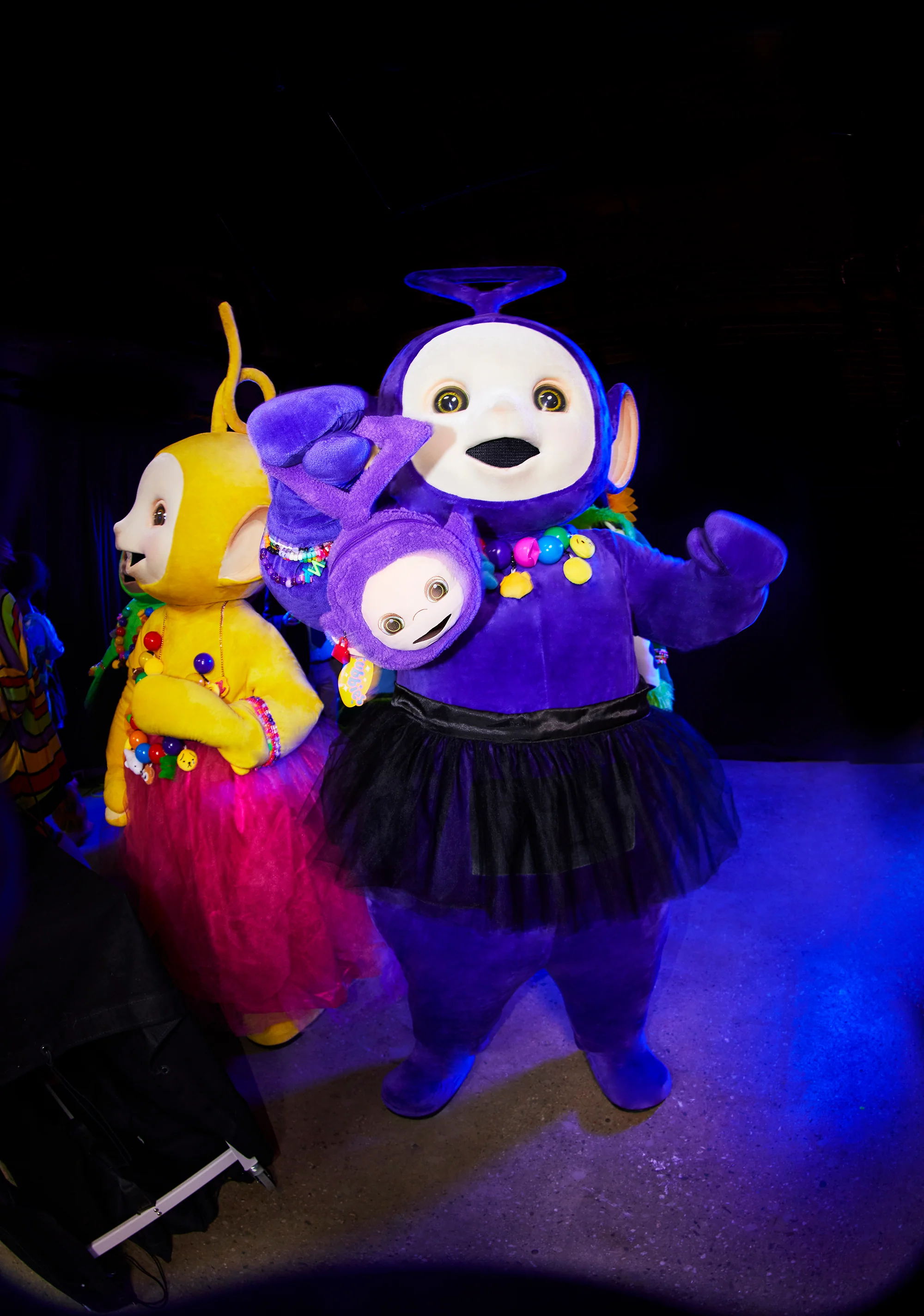 Tinky-Winky Plush Handbag - Image 8