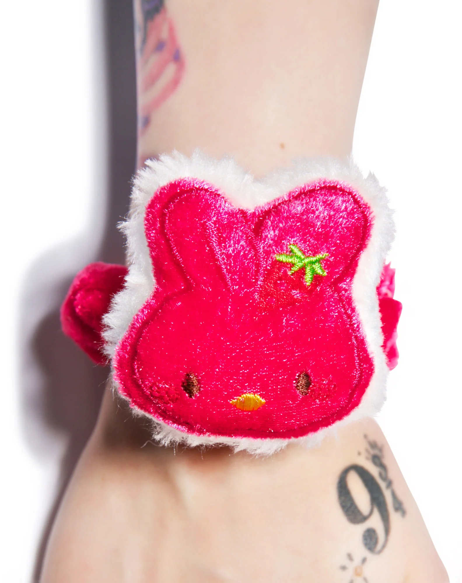 Usa-pyon Scrunchie - Image 13