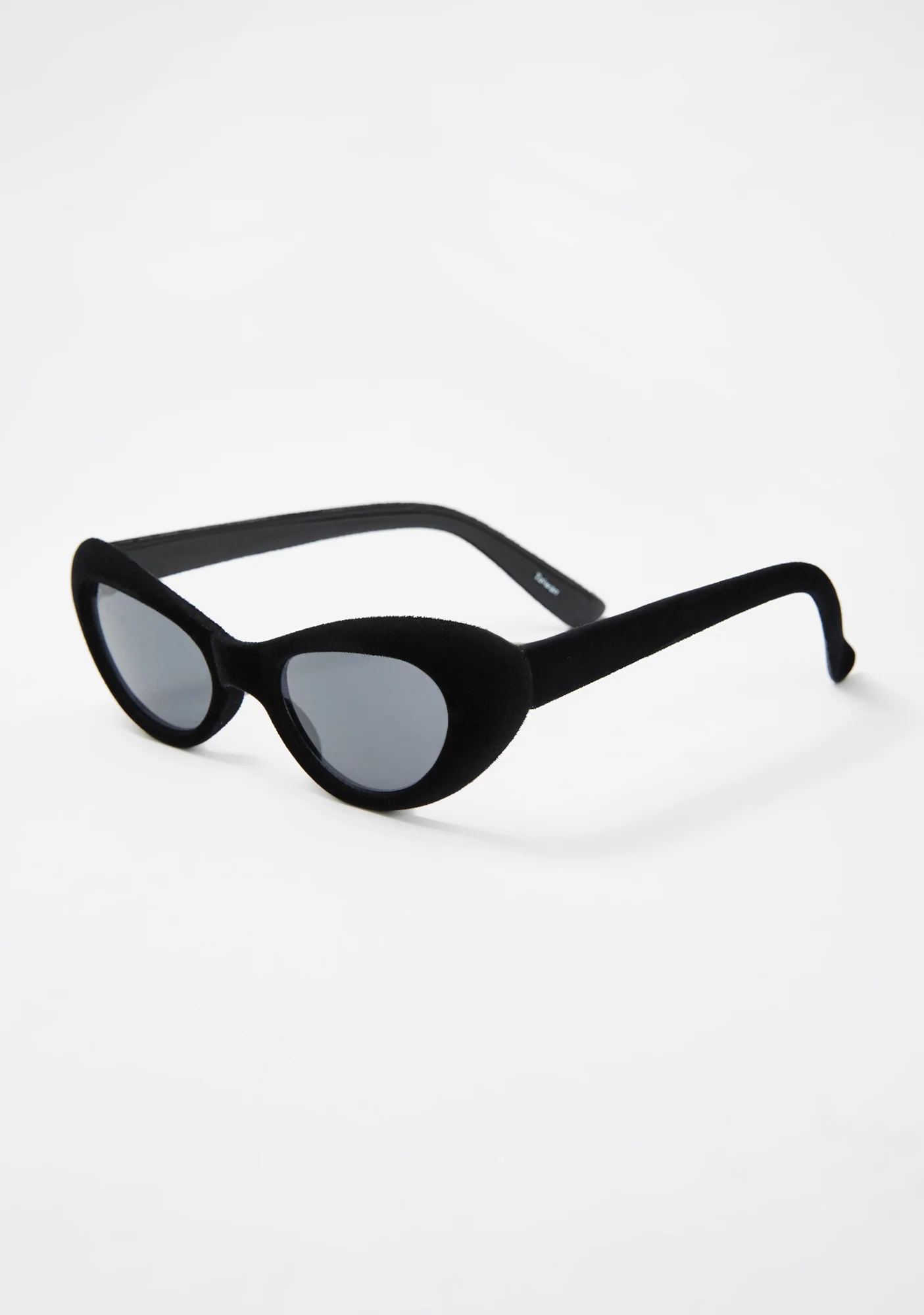 Velvet Cat Smoke Sunnies - Image 3