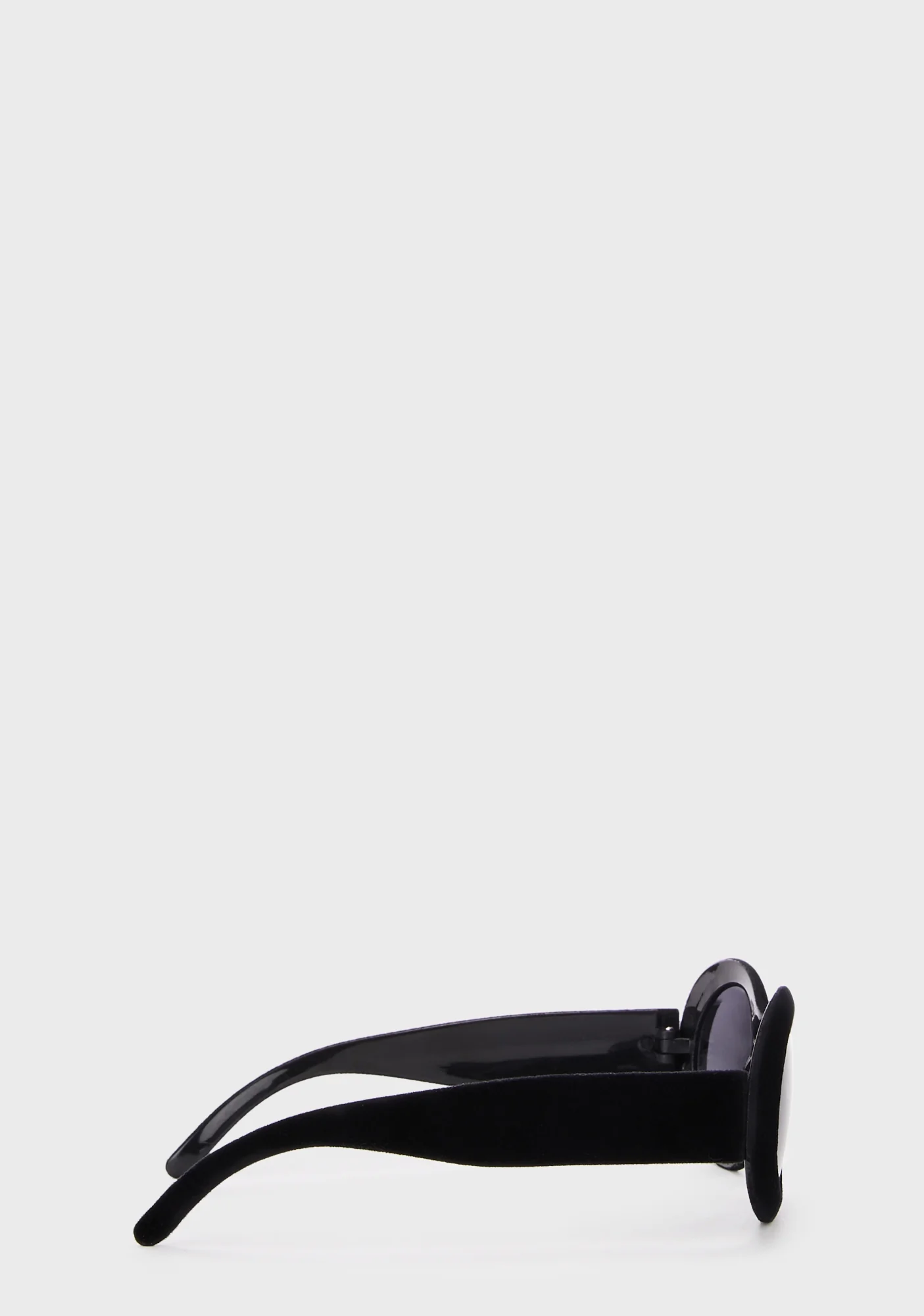Velvet Eye Oval Sunglasses - Image 4