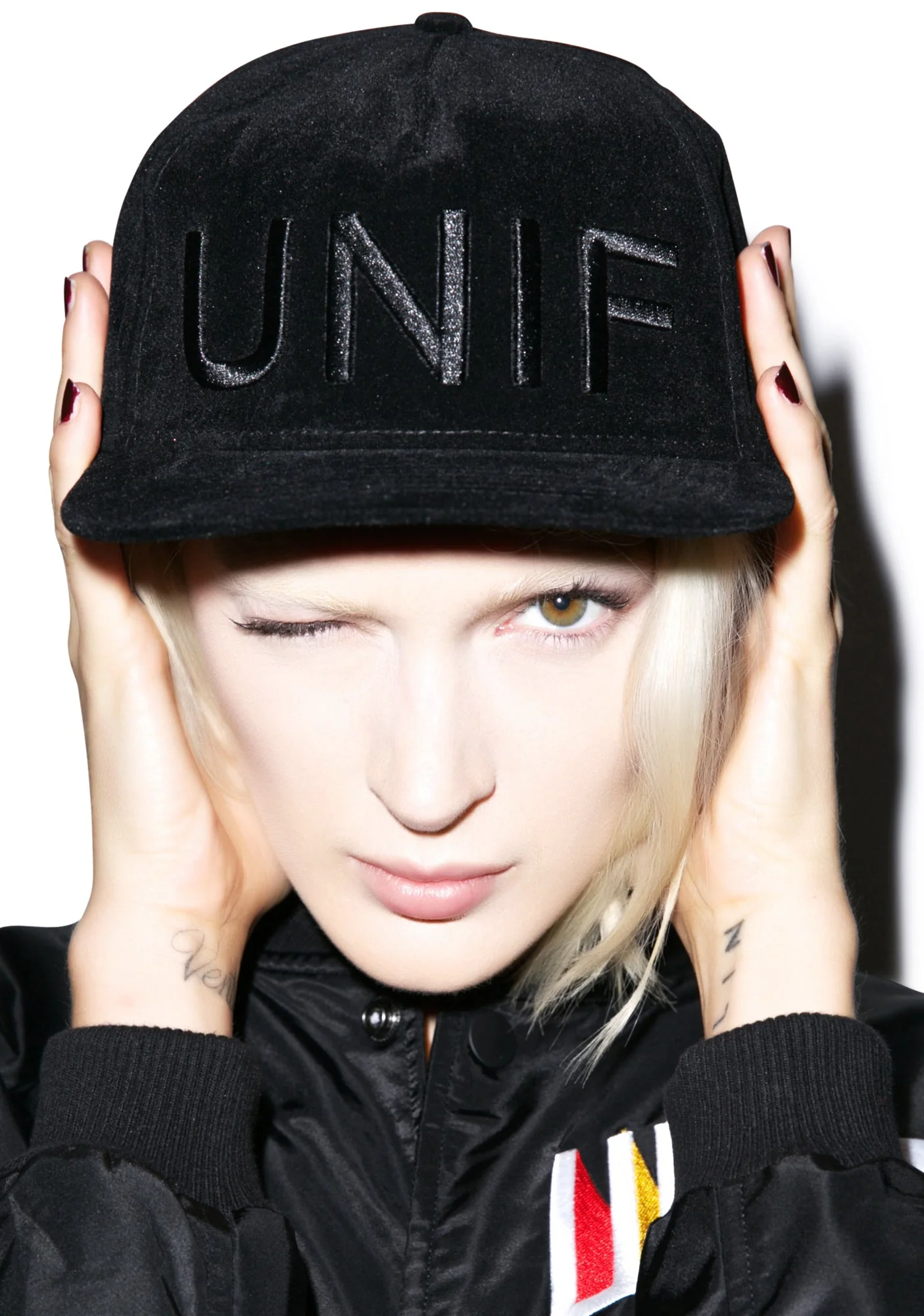 Velvet Hat - Black - Image 7