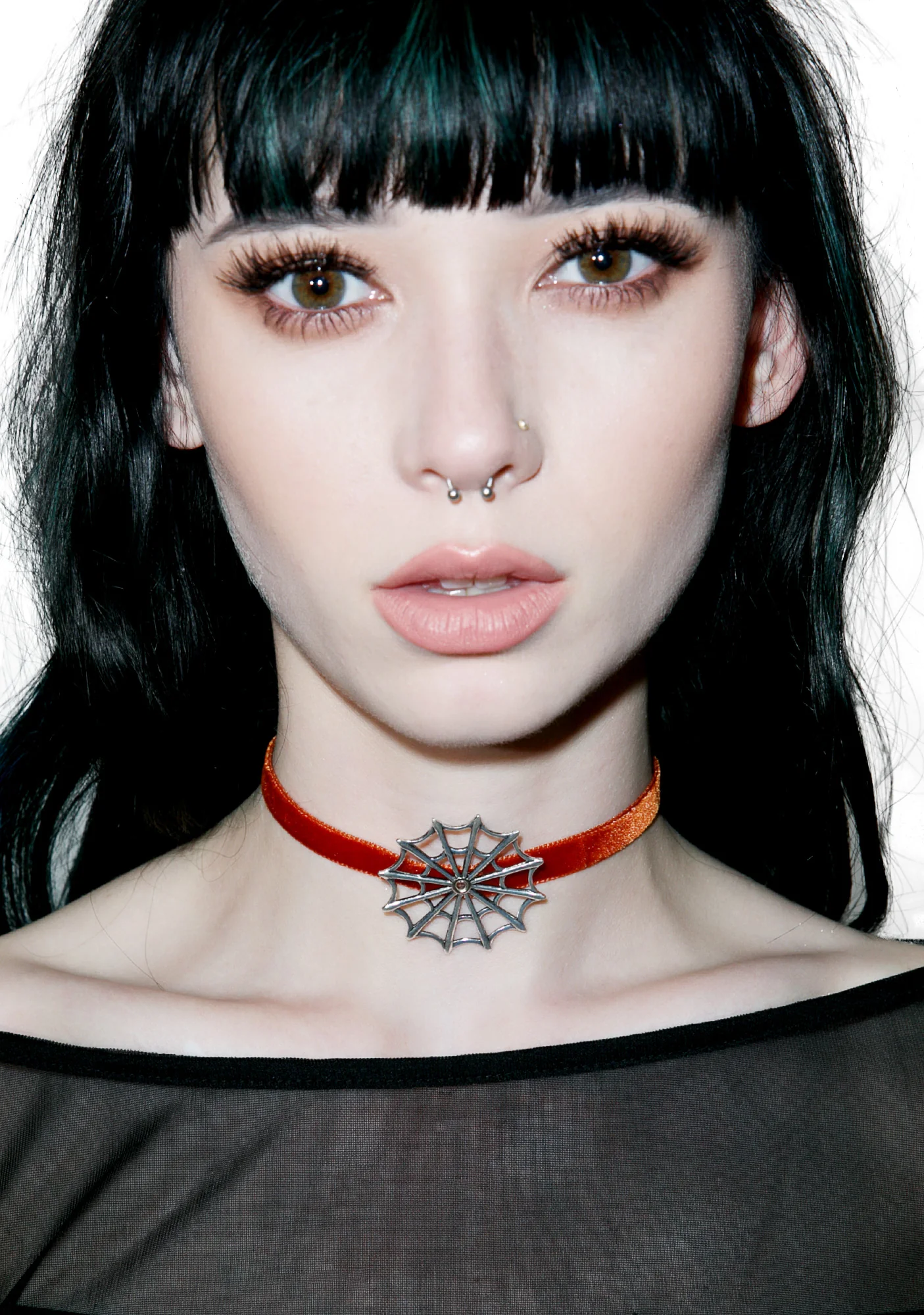Vivian Velvet Choker - Image 3