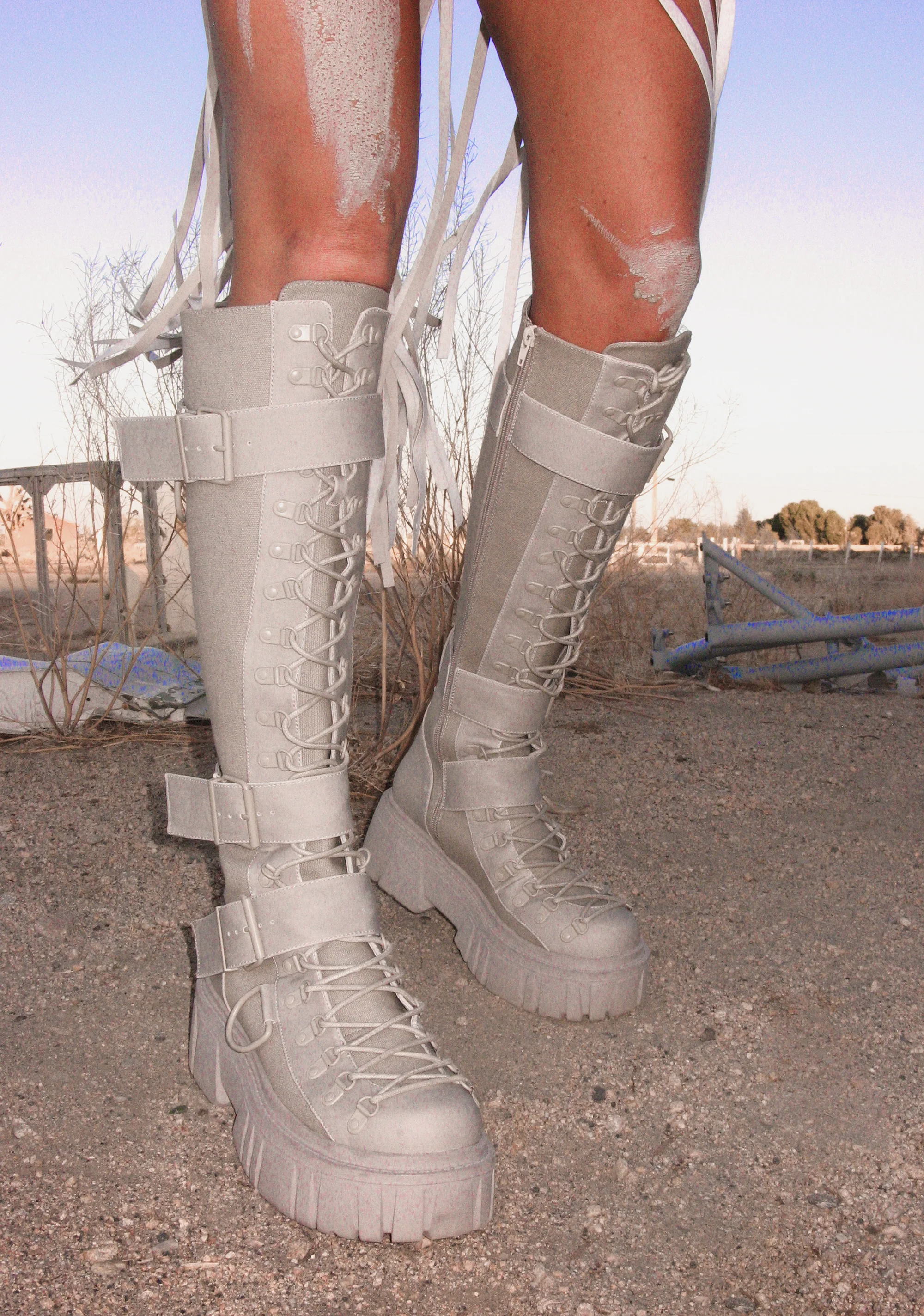 Low Traitor Knee High Boots - Light Gray - Image 5