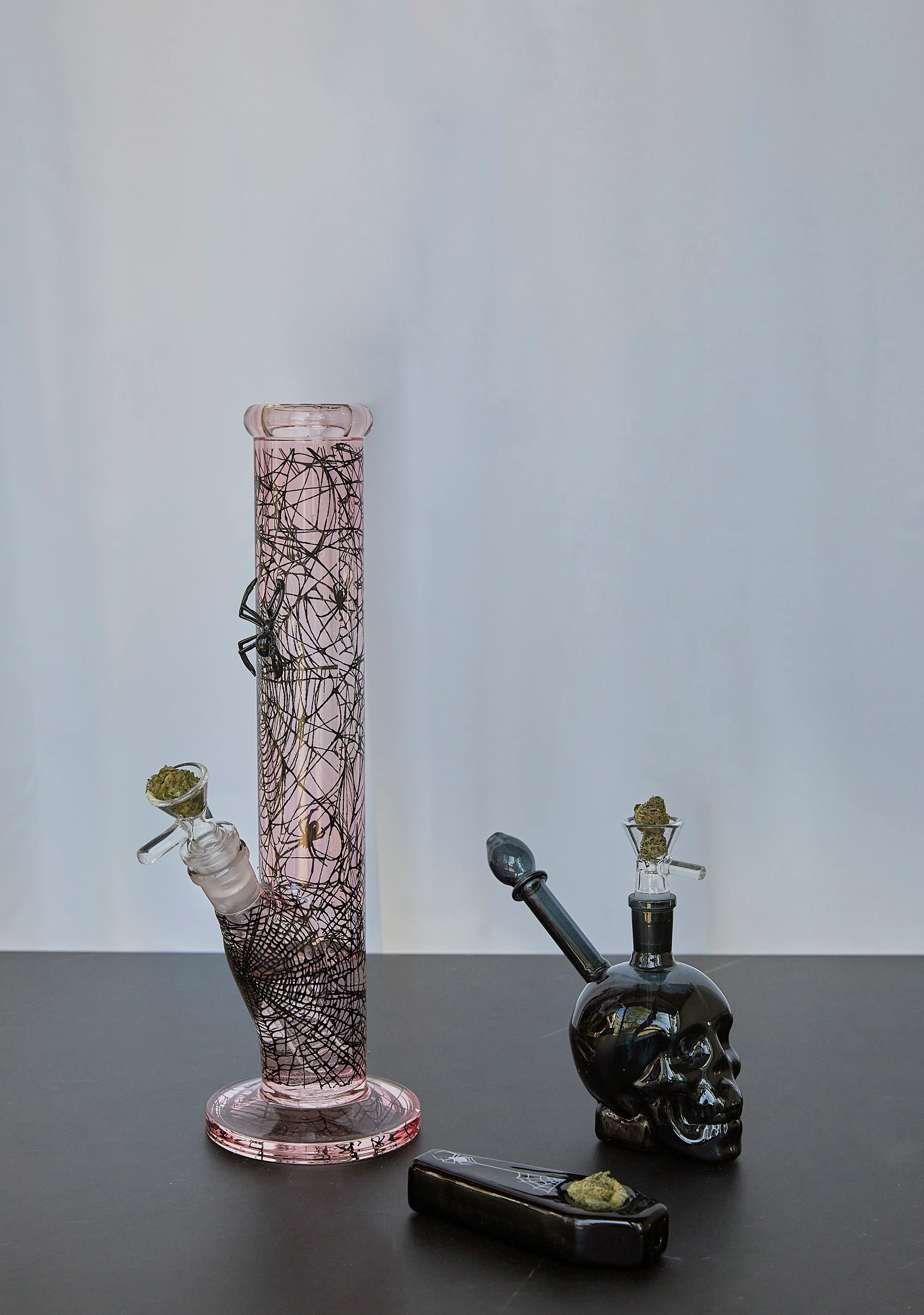 Web Obsessed Glass Bong - Image 7