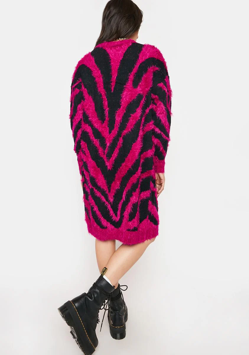 Zig Zagging Fuzzy Cardigan - Image 4